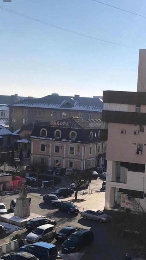 Apartmán Garsoniera Lux Centru Pietonal Tirgu - Jiu Târgu Jiu Exteriér fotografie