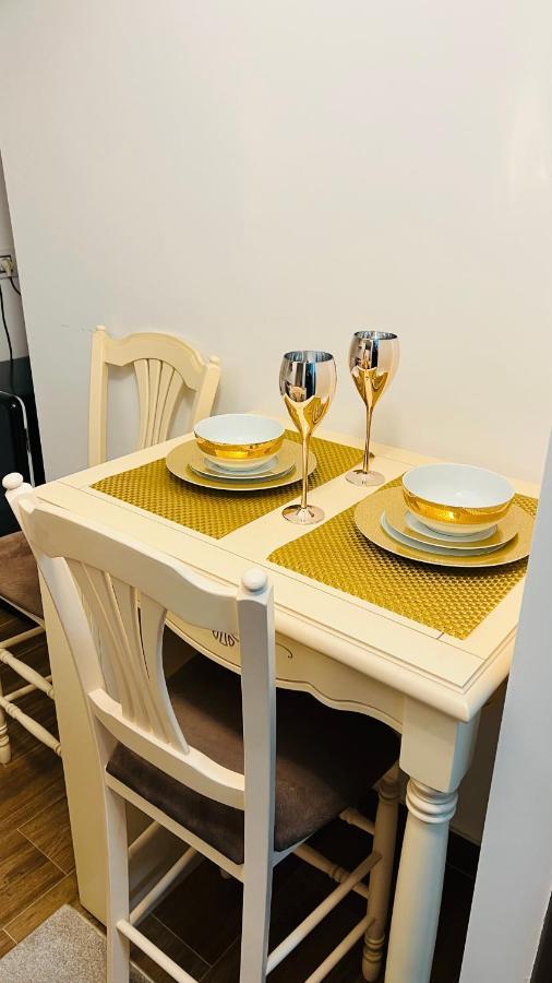 Apartmán Garsoniera Lux Centru Pietonal Tirgu - Jiu Târgu Jiu Exteriér fotografie
