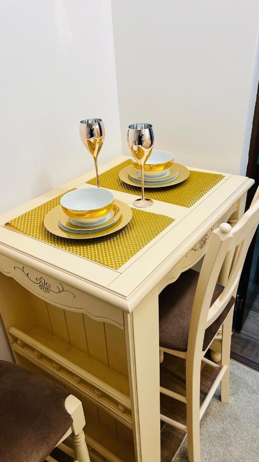 Apartmán Garsoniera Lux Centru Pietonal Tirgu - Jiu Târgu Jiu Exteriér fotografie